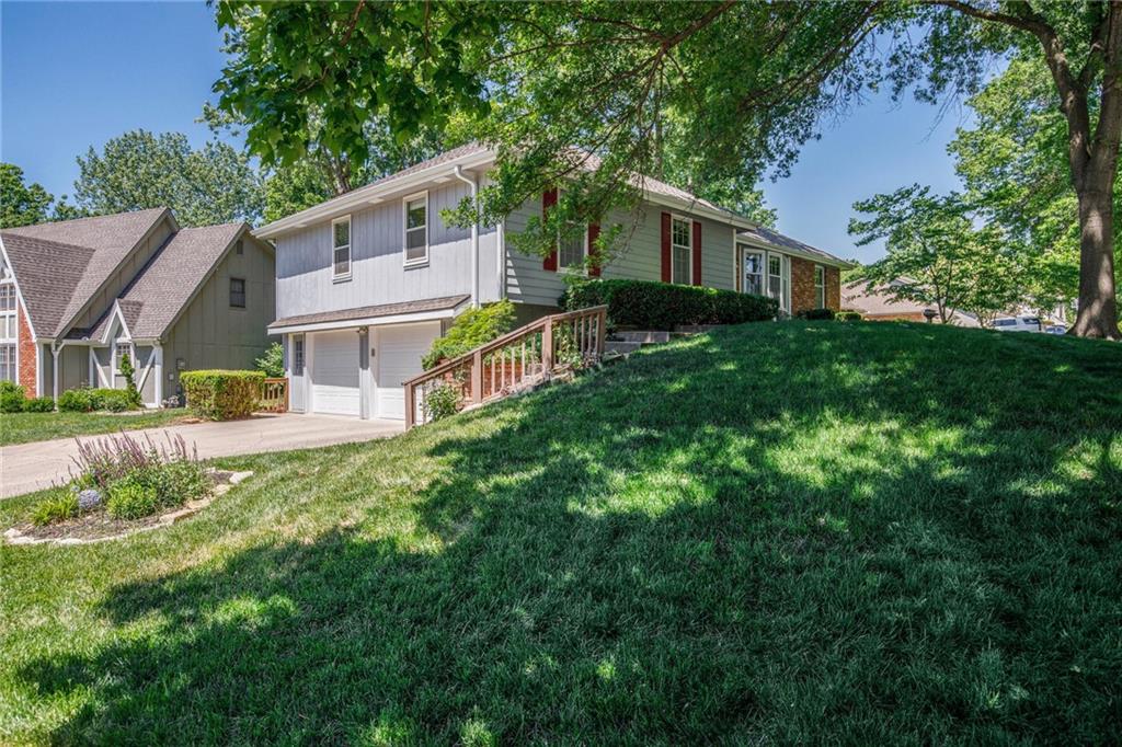 6116 N Amoret Avenue