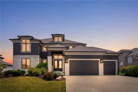 Photo of 3211 NE 102nd Terrace, Kansas City, MO 64155 (MLS # 2626340)