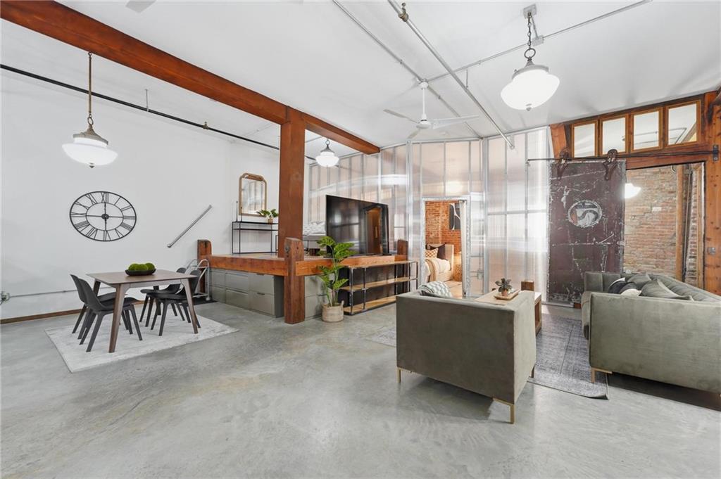 918 E 5th Street 8