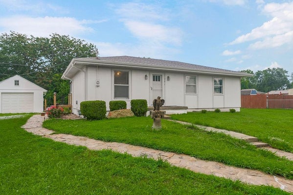 201 W 8TH ST, EDGERTON, KS 66021 - Image 4e44c3529bb150fc7ec38249476cc345/555223580