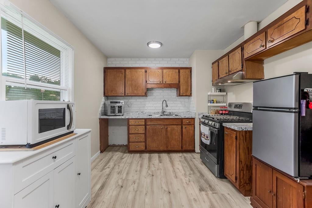 201 W 8th Street