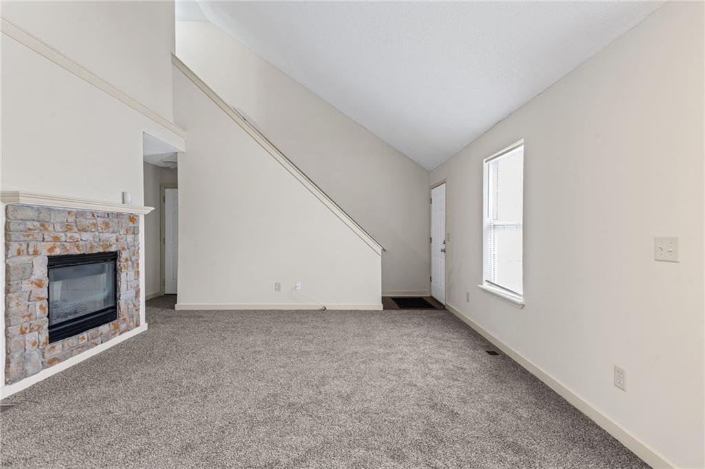 8644-8646 NW WAUKOMIS Drive