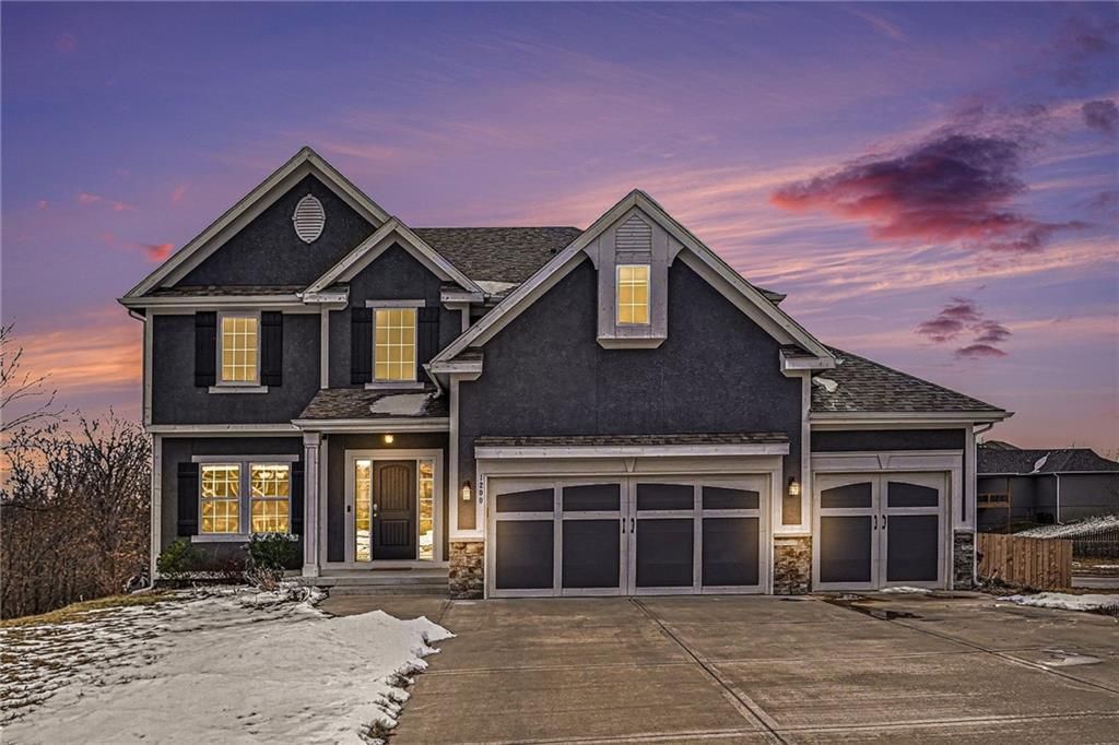 Photo of 1200 Silverleaf Court, Liberty, MO 64068 (MLS # 2597042)