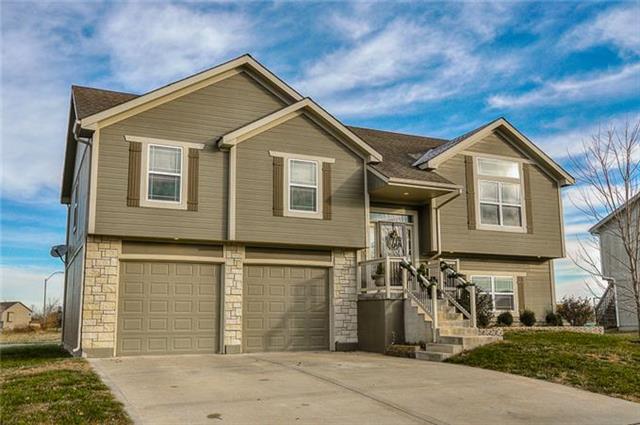 Photo 1 of 22 — 12304 WHITE OAK N/A, Peculiar, MO 64078
