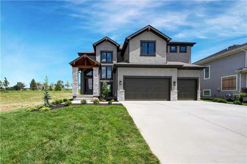 Photo of 17305 Earnshaw Street, Overland Park, KS 66221 (MLS # 2620451)