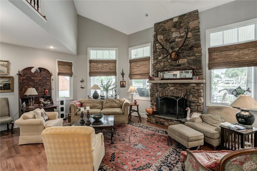 11 DOCKSIDE Drive