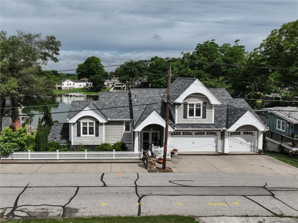 11 DOCKSIDE Drive