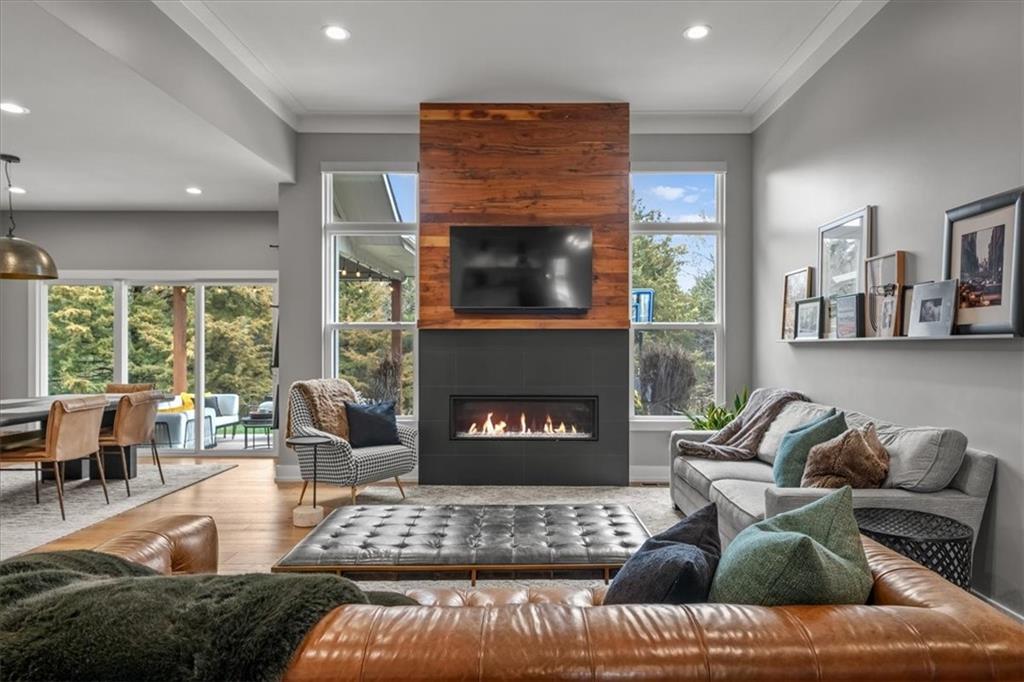 6927 Glenn Lane