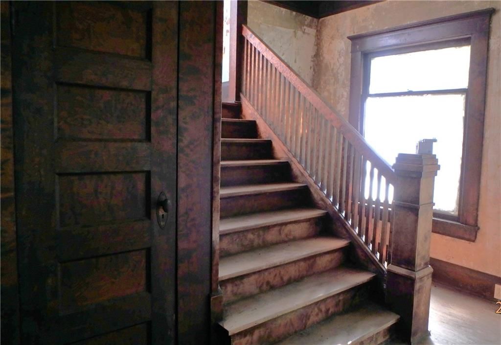 Photo of 701 W Main Street, Weir, KS 66781 (MLS # 2592169)