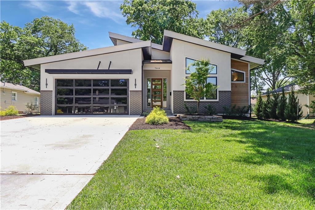 7444 Cherokee Drive