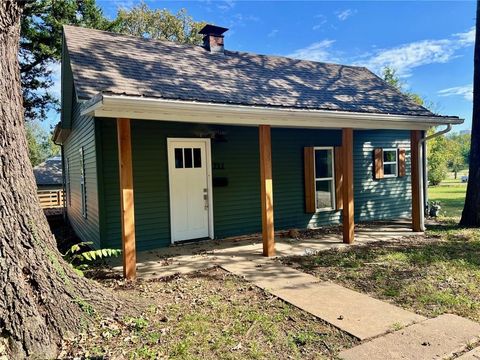 711 S Short Street, Fort Scott, KS 66701 - MLS#: 2578994
