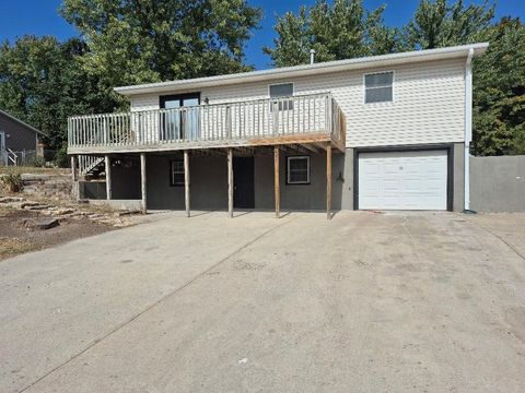 Photo of 607 E James Road, Gallatin, MO 64640 (MLS # 2581628)