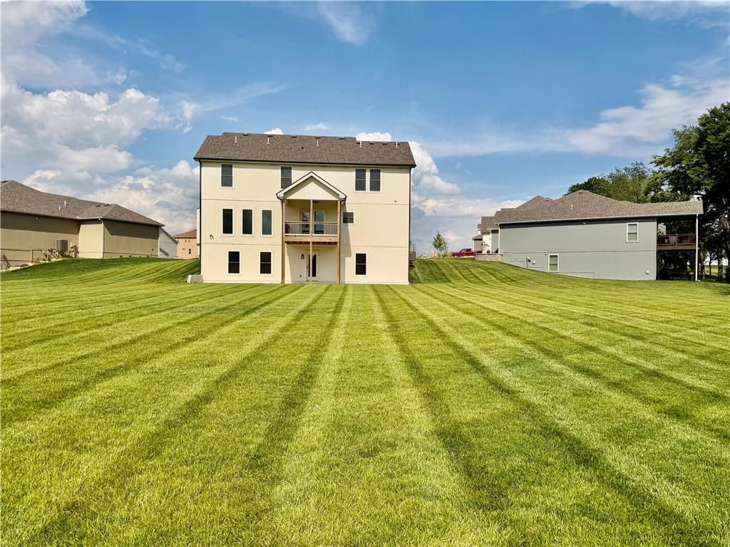Photo of 1972 Longview Drive, Liberty, MO 64068 (MLS # 2602403)