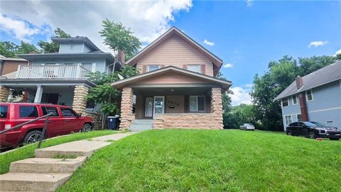 Photo of 3419 College Avenue, Kansas City, MO 64128 (MLS # 2629462)
