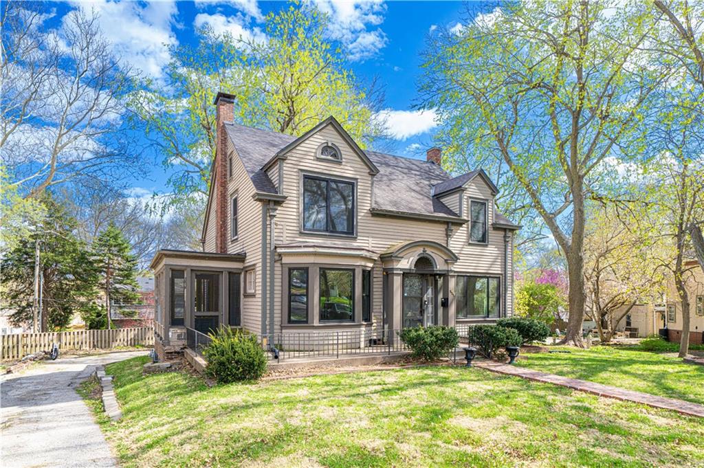 1005 Ashland Court