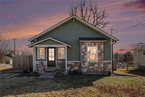 1101 Pacific Avenue, Osawatomie, KS 66064 - #: 2597259