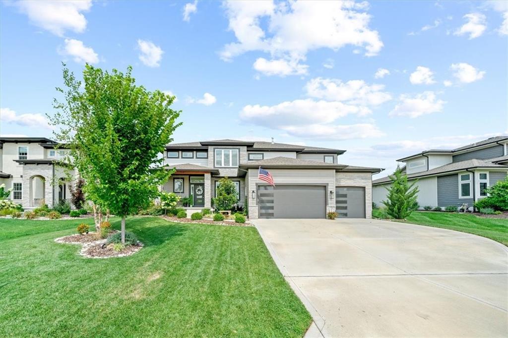 2114 NW Killarney Lane