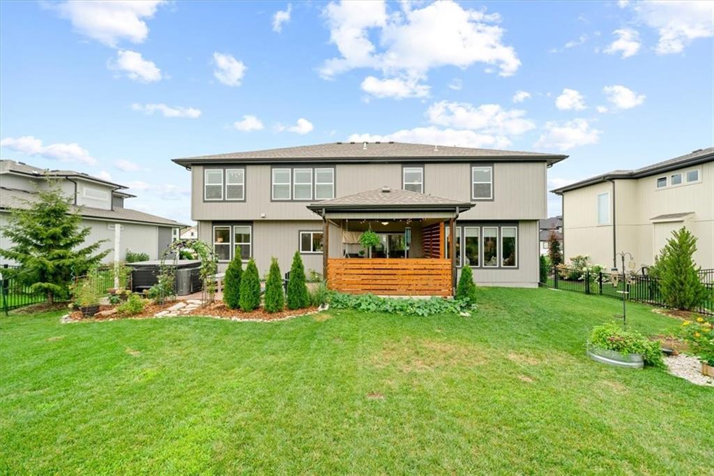 2114 NW Killarney Lane