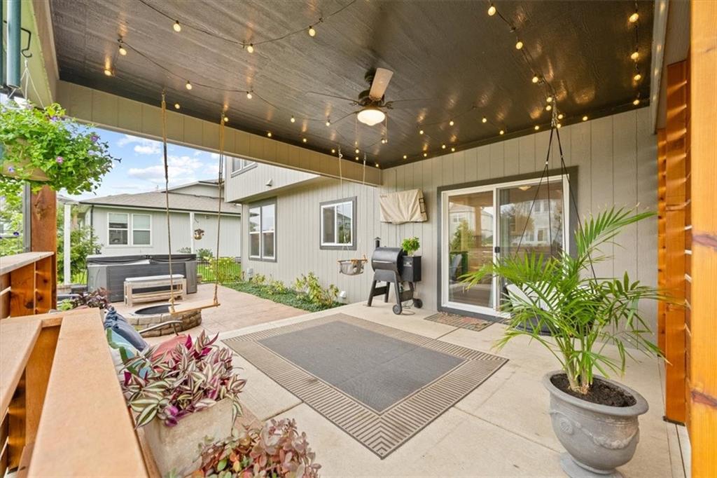 2114 NW Killarney Lane