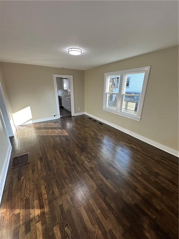 1215 S Pleasant Street