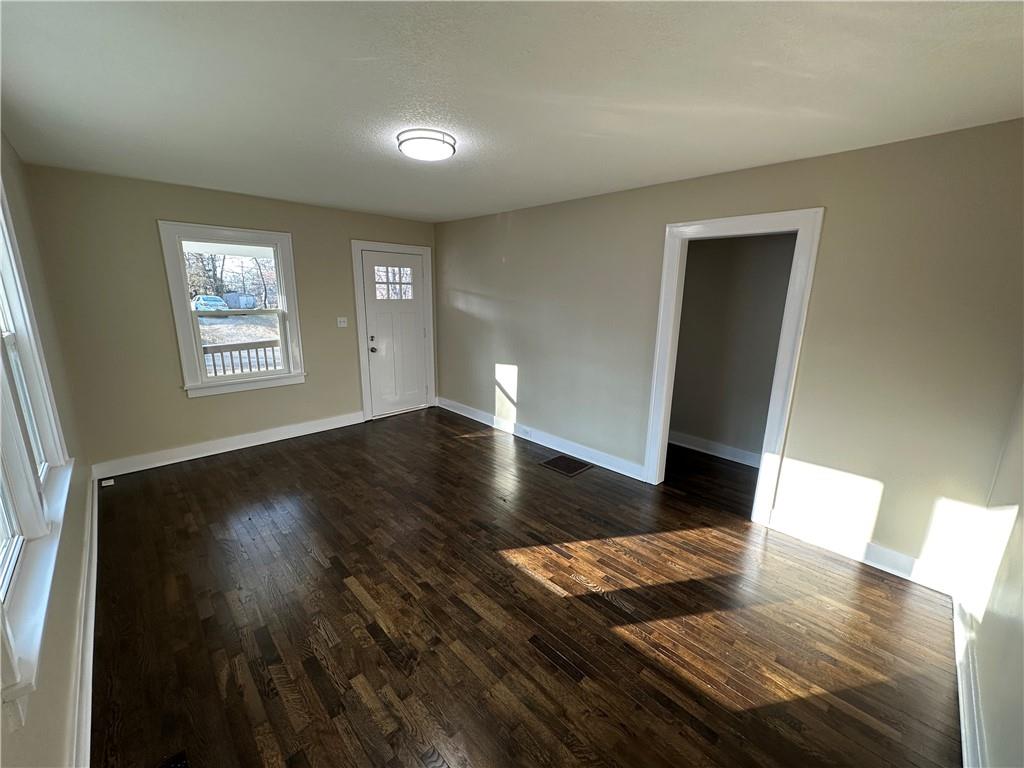 1215 S Pleasant Street