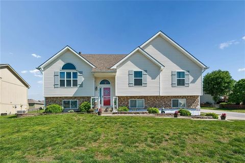 Photo of 814 W 7th Avenue, Kearney, MO 64060 (MLS # 2619027)