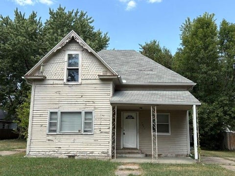 Photo of 2423 Stevens Avenue, Parsons, KS 67357 (MLS # 2637491)