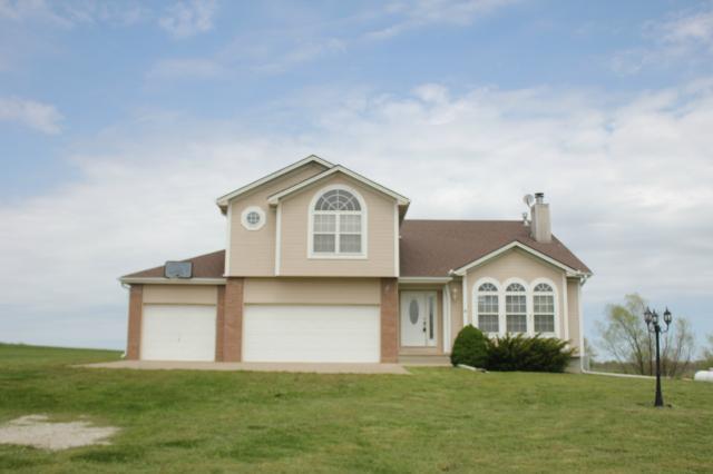 Photo 1 of 25 — 36002 E State Rt B Highway, Garden City, MO 64747