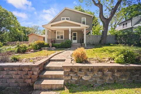 Photo of 1718 N 22nd Street, Kansas City, KS 66102 (MLS # 2620111)