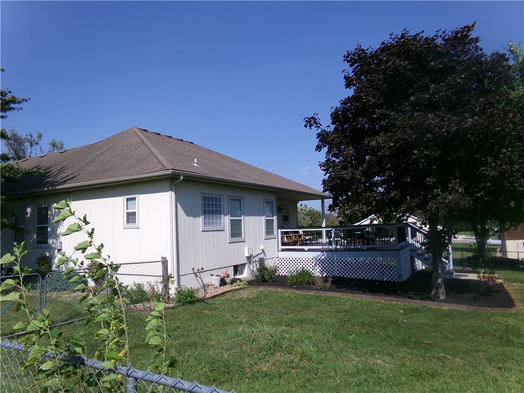 1366 NW 565th Road