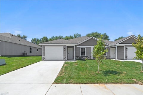 9313 N Adrian Avenue, Kansas City, MO 64154 - #: 2639851