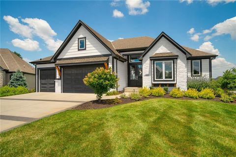 14510 S Parkhill Street, Olathe, KS 66062 - MLS#: 2620515
