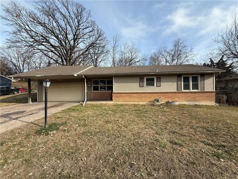 415 N 31st Street, Kansas City, KS 66102 - MLS#: 2595286