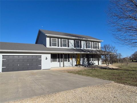 992 E 750 Road Lawrence KS 66047