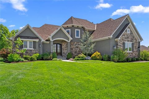 Photo of 2604 W 162nd Terrace, Overland Park, KS 66085 (MLS # 2616494)