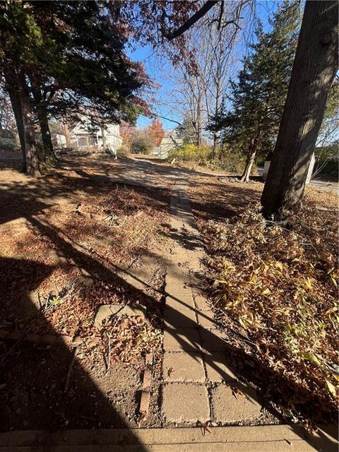 711 Shotwell Street Warrensburg MO 64093