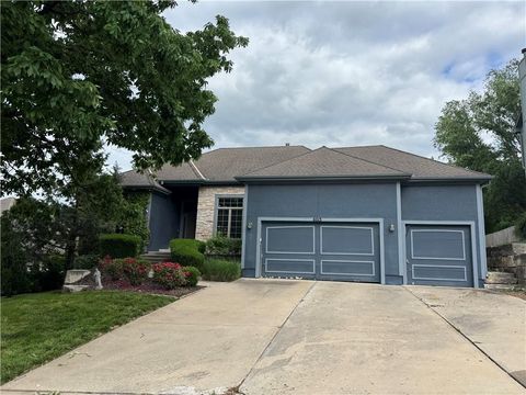 6013 Cottonwood Street, Shawnee, KS 66216 - #: 2550978