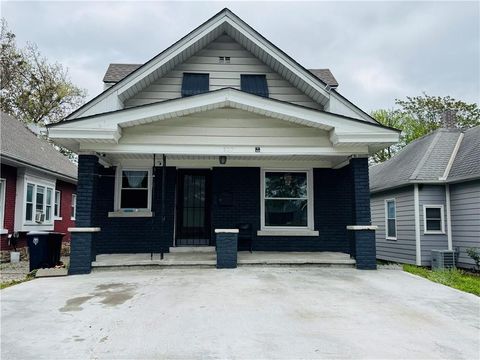 Photo of 527 Quincy Avenue, Kansas City, MO 64124 (MLS # 2615879)