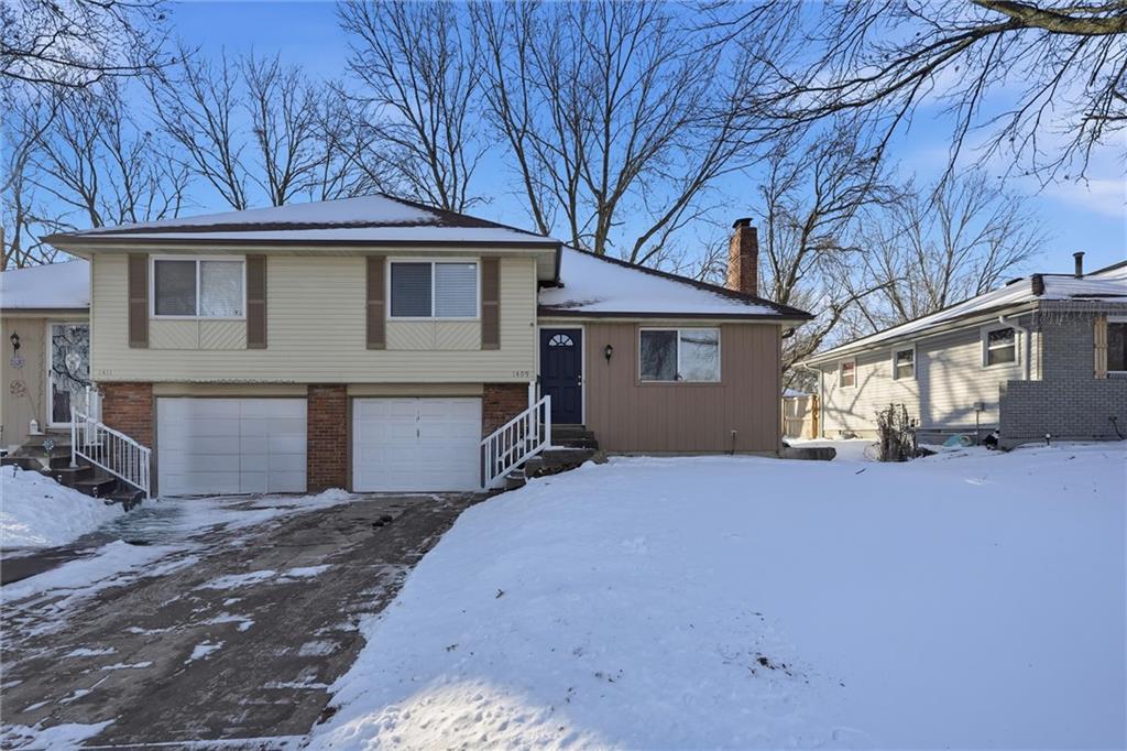 1409 - 1411 E Ridgeway Drive