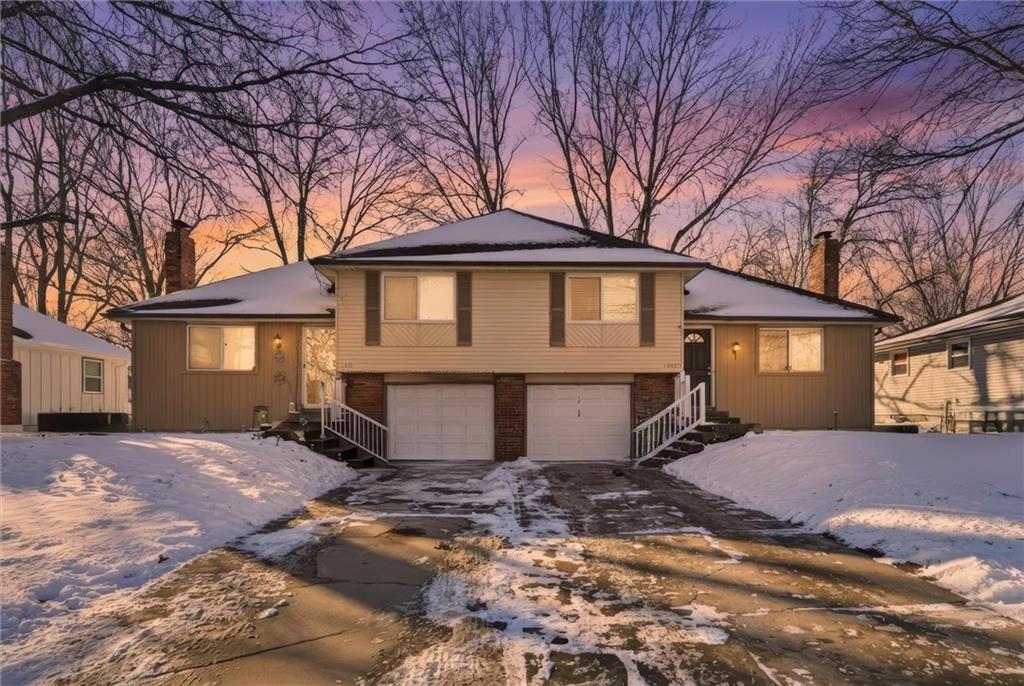 1409 - 1411 E Ridgeway Drive