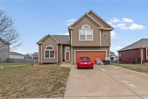 1308 N 3rd Street E, Louisburg, KS 66053 - MLS#: 2592047