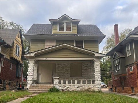 Photo of 3236 E 28th Street, Kansas City, MO 64128 (MLS # 2648002)