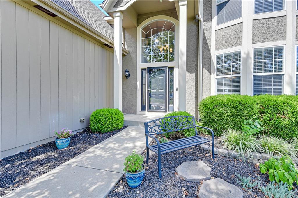 19480 W 207TH Terrace