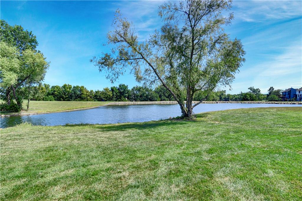 19480 W 207TH Terrace