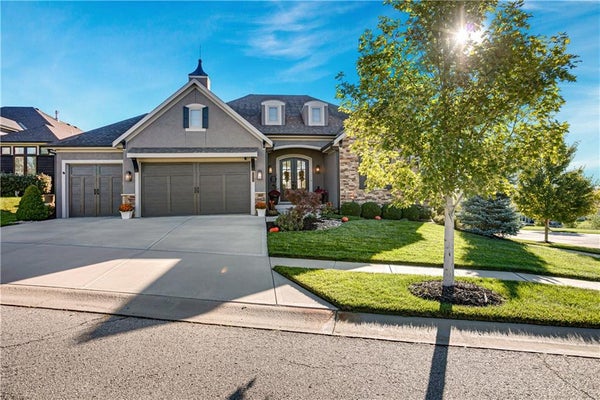 17225 BRADSHAW ST, OVERLAND PARK, KS 66221 - Image 50960195f767d1edd3f2bfa6eeb10ce3/58754555