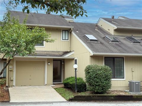 12317 Charlotte Street, Kansas City, MO 64146 - #: 2575756