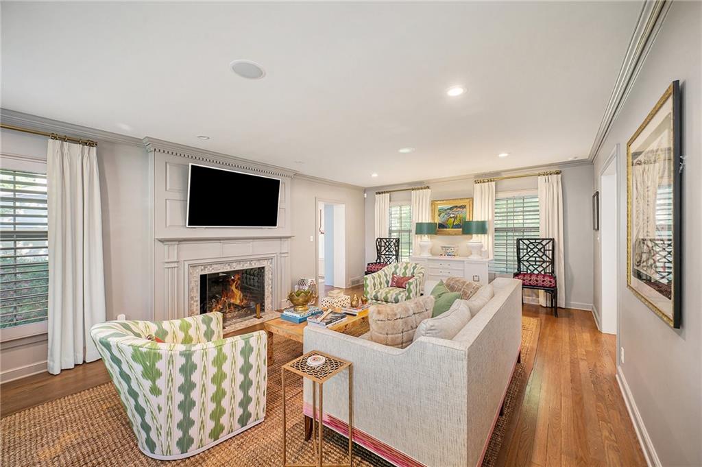 1250 W 63rd Terrace
