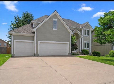 Photo of 1301 12th Street, Lees Summit, MO 64081 (MLS # 2629070)