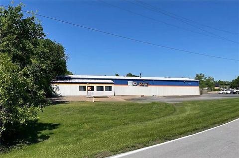 1500-1502 SW Market Street Lee's Summit MO 64081