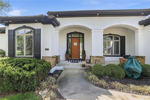 2421 NE Lake Breeze Drive, Lee\'s Summit, MO 64086 - MLS#: 2605818